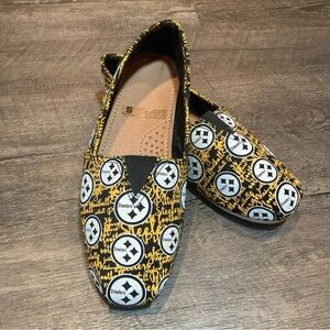 Pittsburgh Steelers NFL Pattern Slip On Canvas Shoes Slippers/Sneakers small 5-6